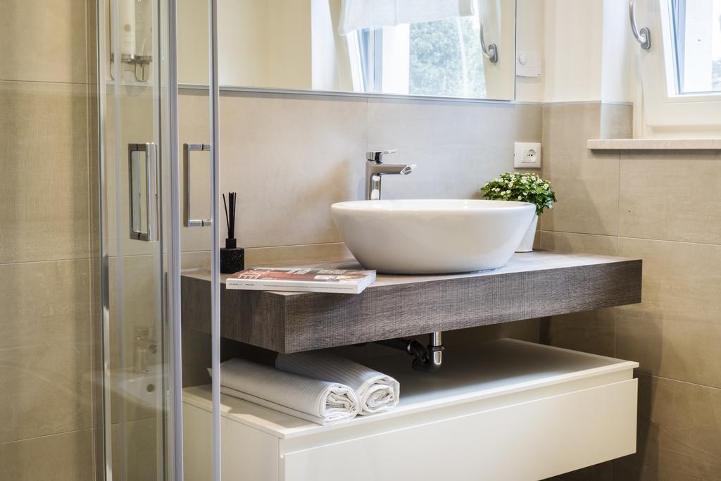 Riviera Carducci Rooms Peschiera del Garda Kültér fotó