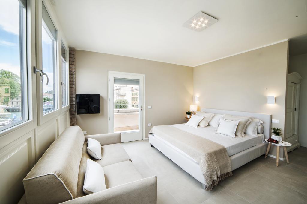 Riviera Carducci Rooms Peschiera del Garda Kültér fotó